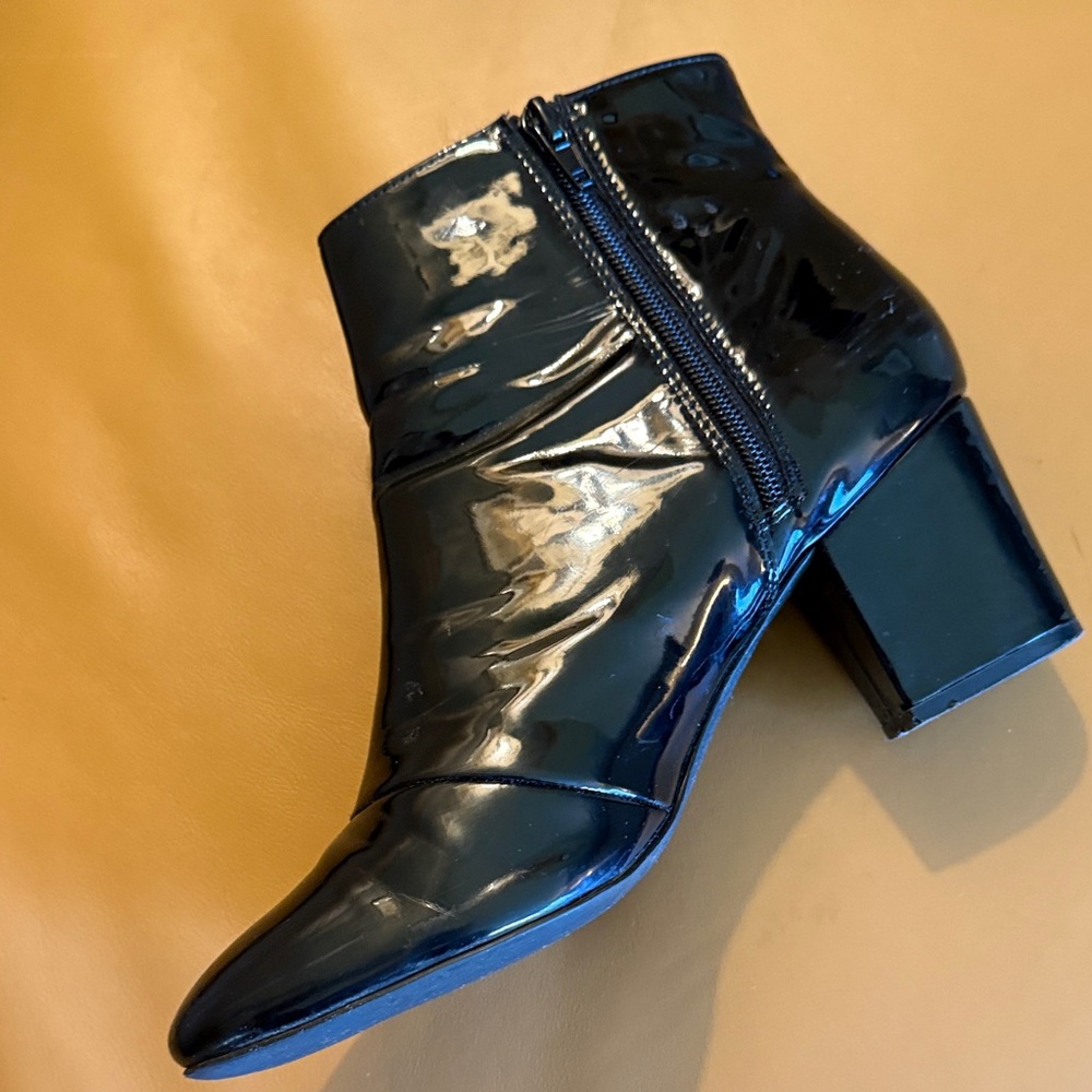 Calvin Klein Shiny Black Ankle Booties - Picture 6 of 9